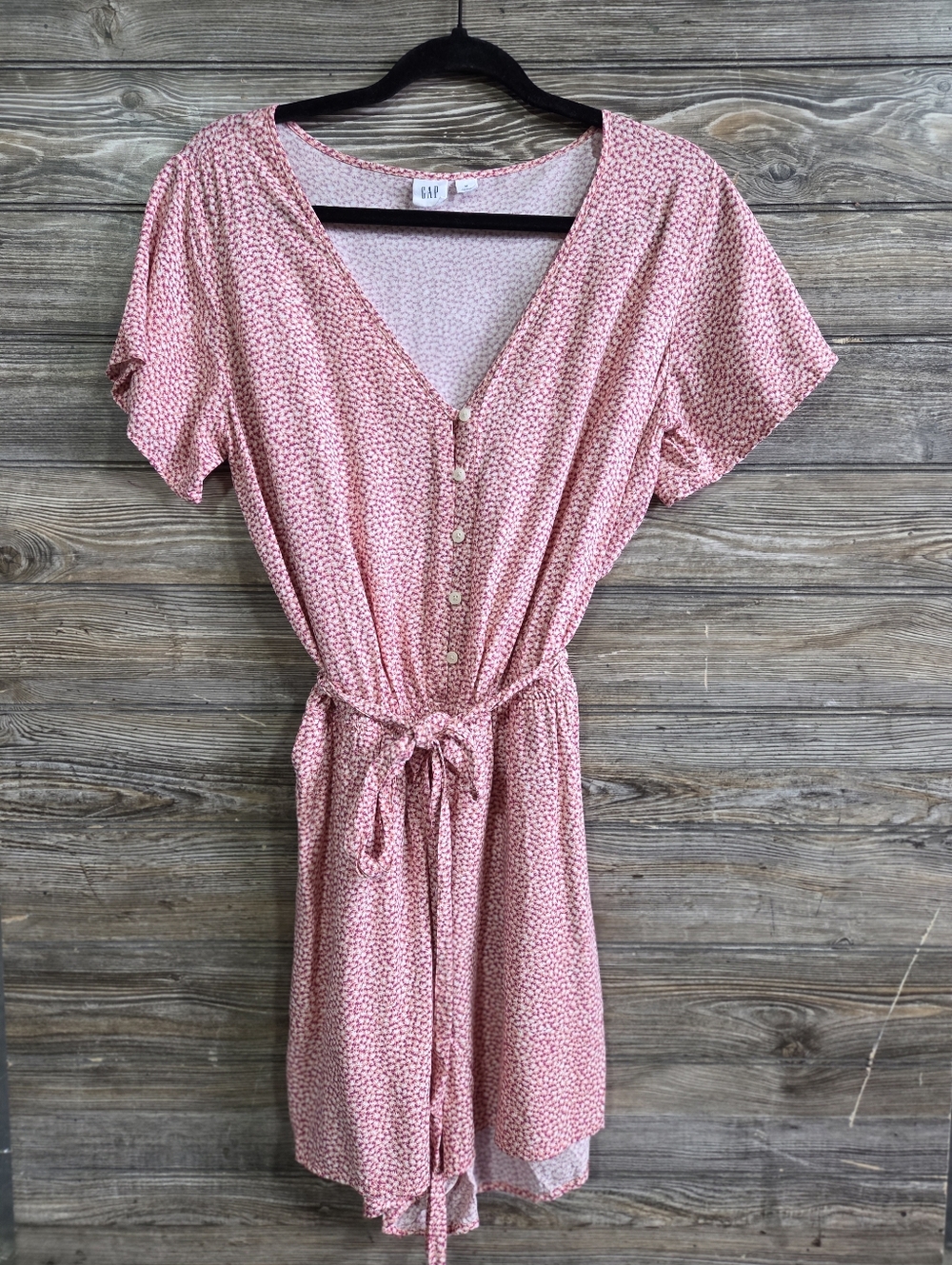 GAP Soft Red Floral Romper With Belted Waist And Pockets Size Medium